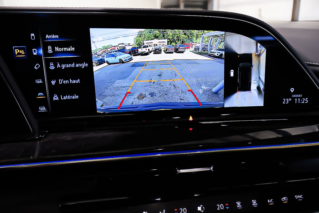 2022 Cadillac Escalade PREMIUM LUXURY + 4RM + TOIT OUVRANT PANO in Terrebonne, Quebec - 34 - w1024h768px