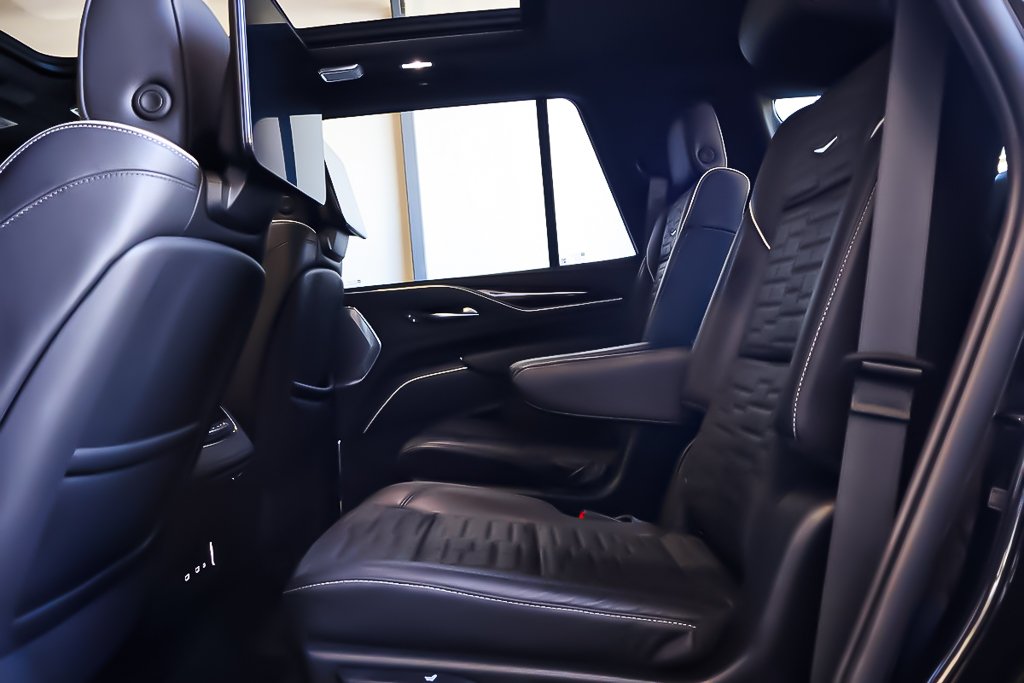 Cadillac Escalade PLATINUM SPORT 4RM + TOIT OUVRANT PANO 2022 à Terrebonne, Québec - 33 - w1024h768px