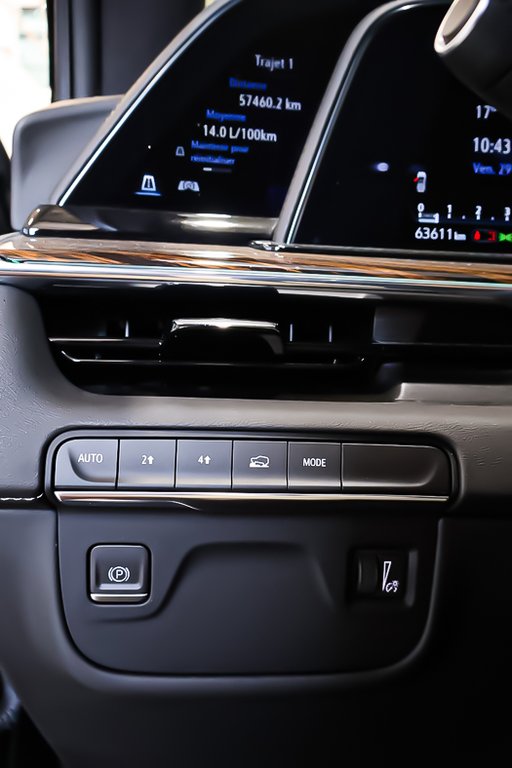 2023 Cadillac Escalade LUXURY 4RM + V8 6.2L in Terrebonne, Quebec - 27 - w1024h768px