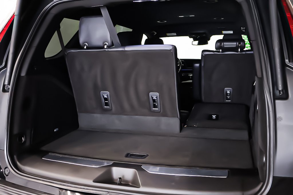 2023 Cadillac Escalade 4WD LUXURY + V8 6.2L + ATTACHE-REMORQUE in Terrebonne, Quebec - 9 - w1024h768px
