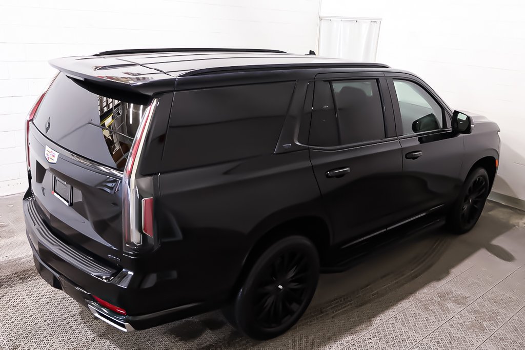 2023 Cadillac Escalade 4WD LUXURY + V8 6.2L + ATTACHE-REMORQUE in Terrebonne, Quebec - 10 - w1024h768px