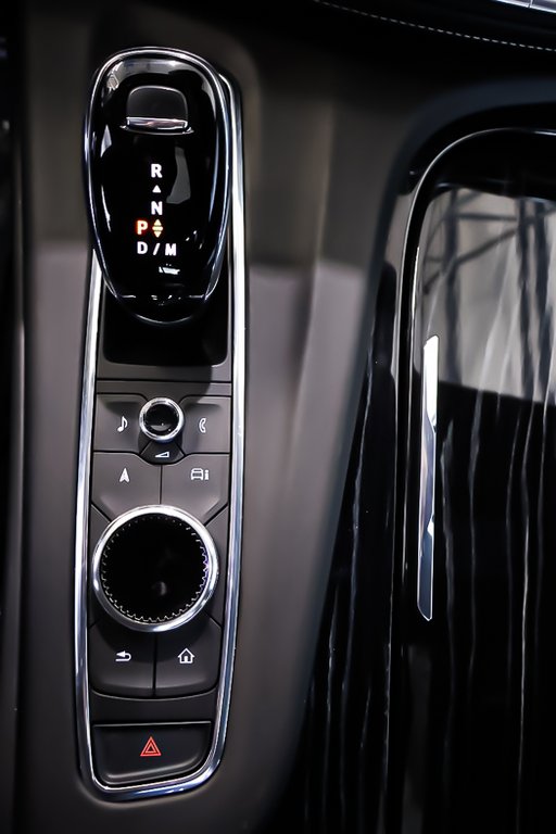 Cadillac Escalade V-SPORT + AWD + TOIT OUVRANT PANO 2023 à Terrebonne, Québec - 30 - w1024h768px