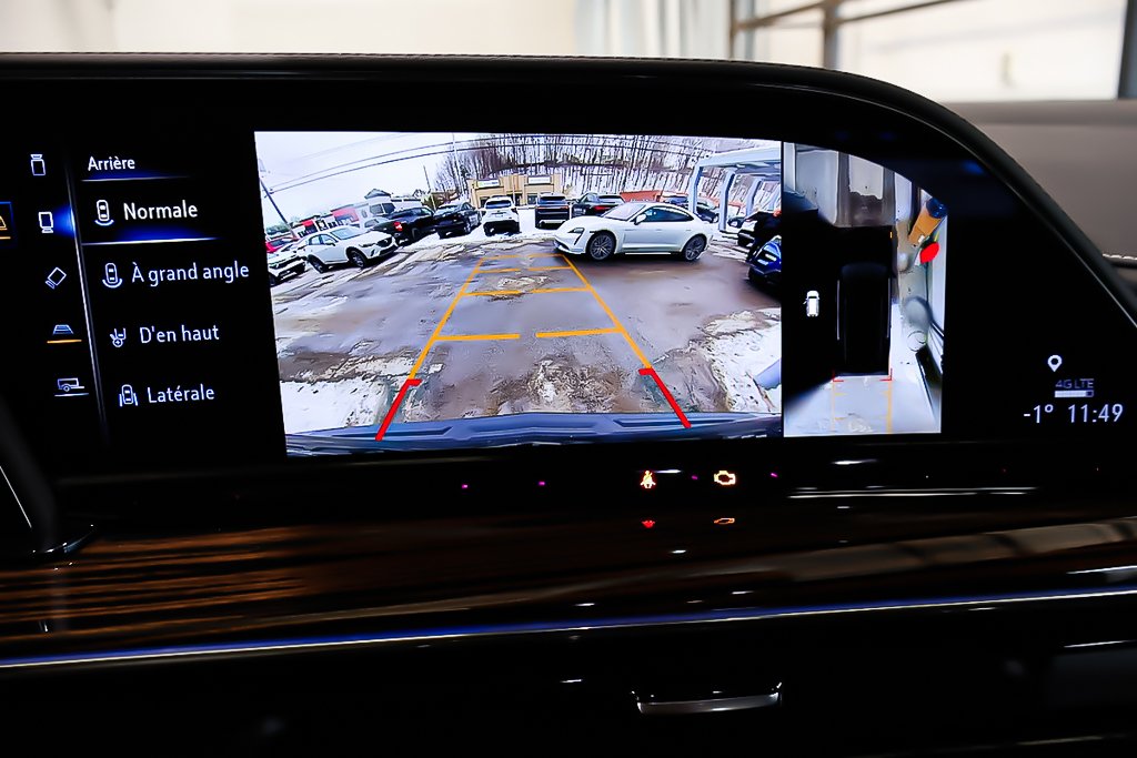 Cadillac Escalade 4WD LUXURY + V8 6.2 + 7 PASSAGERS 2023 à Terrebonne, Québec - 23 - w1024h768px