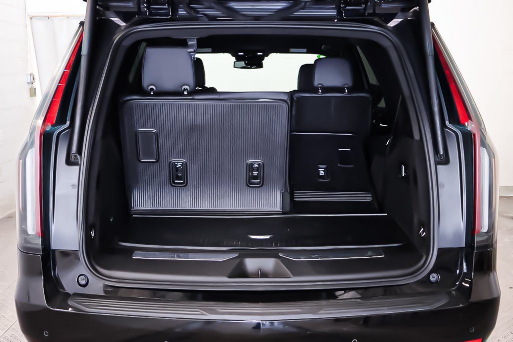 Cadillac Escalade 4WD LUXURY + V8 6.2 + 7 PASSAGERS 2023 à Terrebonne, Québec - 6 - w1024h768px