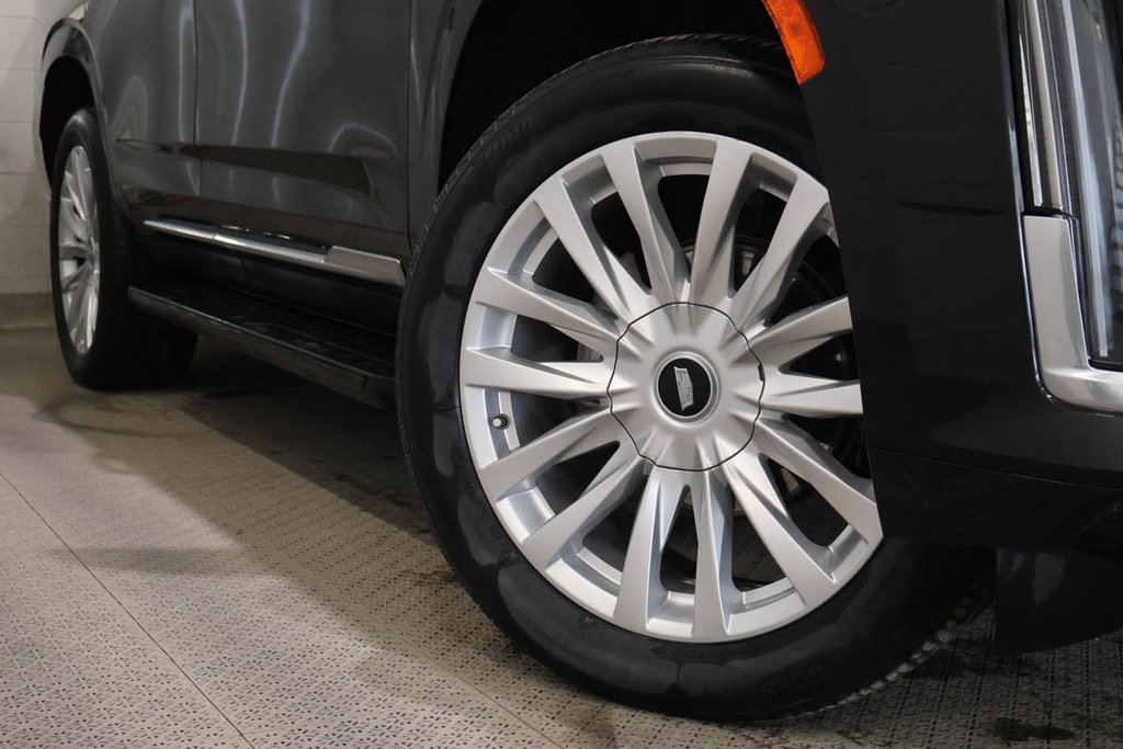 Cadillac Escalade LUXURY 4WD + V8 6.2L 2023 à Terrebonne, Québec - 11 - w1024h768px