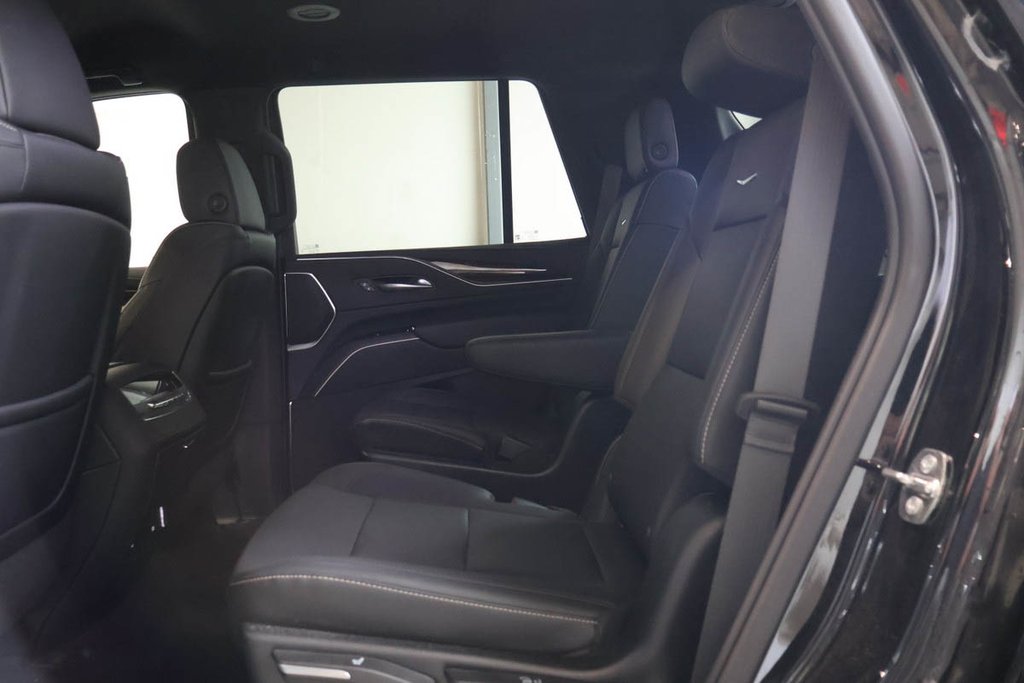 Cadillac Escalade LUXURY 4WD + V8 6.2L 2023 à Terrebonne, Québec - 33 - w1024h768px