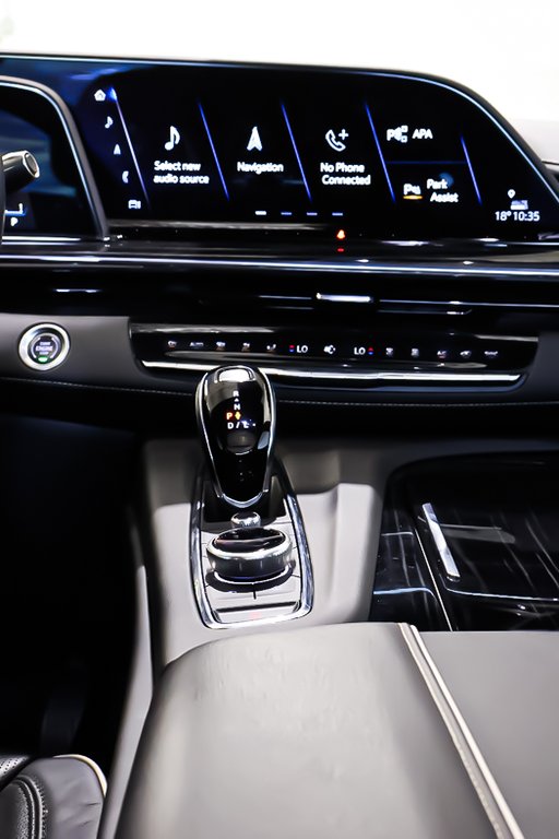 2024 Cadillac Escalade SPORT 4RM + TOIT OUVRANT PANO in Terrebonne, Quebec - 18 - w1024h768px