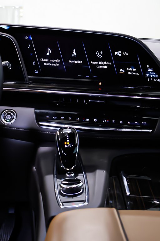 2024 Cadillac Escalade 4RM SPORT TOURING + GROUPE ONYX + V8 6.2L in Terrebonne, Quebec - 23 - w1024h768px