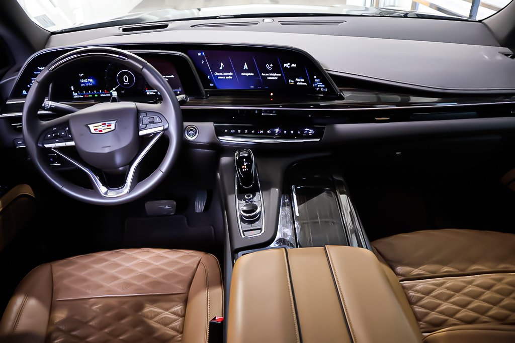 2024 Cadillac Escalade 4RM SPORT TOURING + GROUPE ONYX + V8 6.2L in Terrebonne, Quebec - 17 - w1024h768px