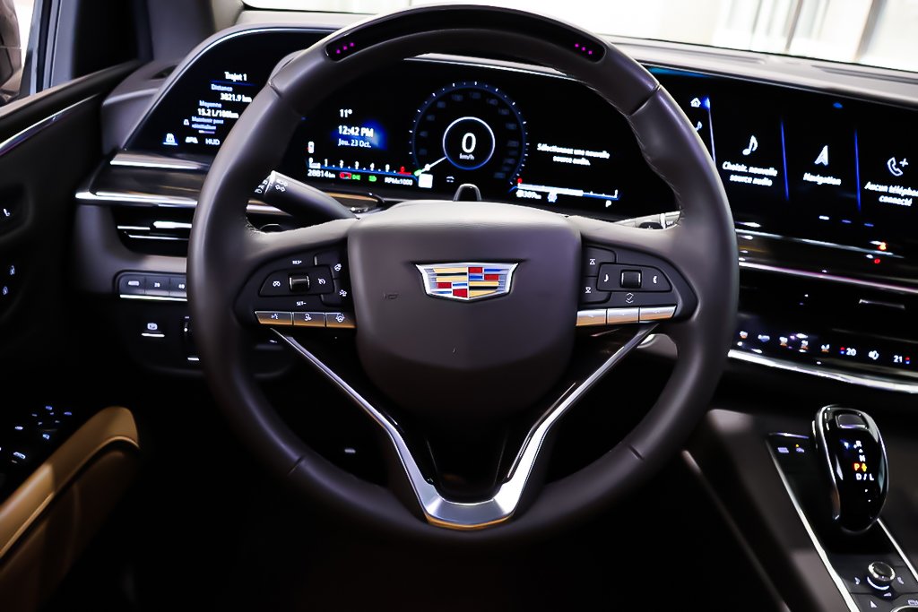 2024 Cadillac Escalade 4RM SPORT TOURING + GROUPE ONYX + V8 6.2L in Terrebonne, Quebec - 18 - w1024h768px