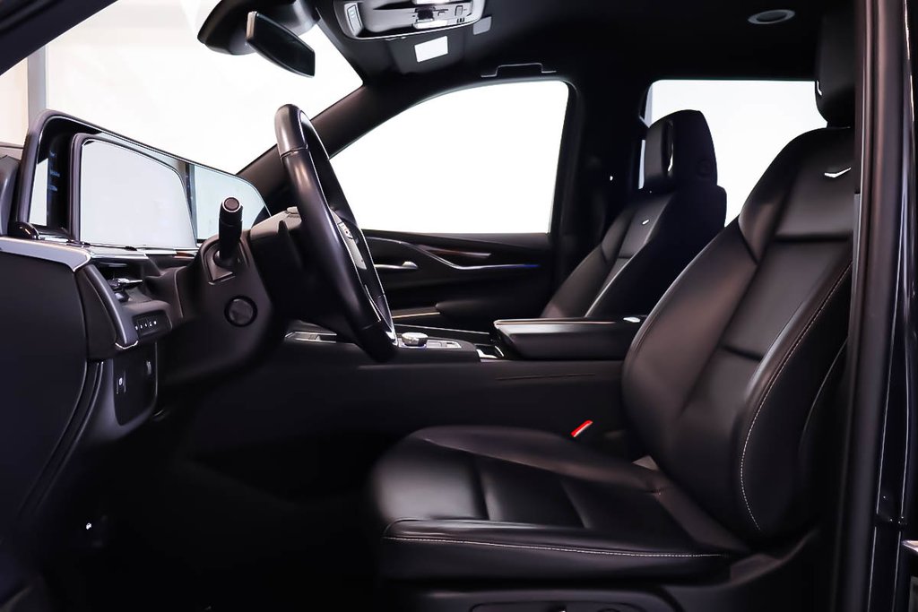 Cadillac Escalade 4RM LUXURY + V8 6.2L + CUIR + TOIT OUVRANT PANO 2024 à Terrebonne, Québec - 24 - w1024h768px