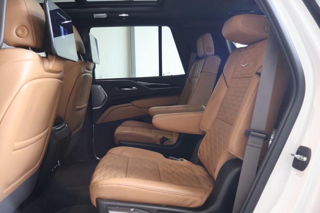 Cadillac Escalade SPORT + AWD + ENSEMBLE ONYX + TOIT OUVRANT PANO 2024 à Terrebonne, Québec - 33 - w1024h768px