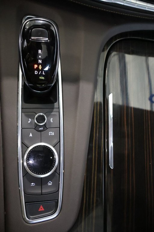 Cadillac Escalade SPORT + AWD + ENSEMBLE ONYX + TOIT OUVRANT PANO 2024 à Terrebonne, Québec - 29 - w1024h768px