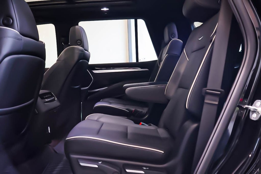 Cadillac Escalade SPORT 4RM + V8 6.2L + GROUPE TOURING 2025 à Terrebonne, Québec - 29 - w1024h768px