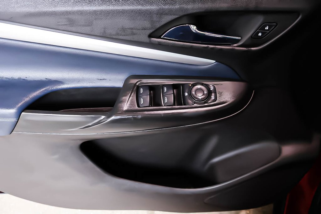 2022 Chevrolet BOLT EUV PREMIER + DEMARREUR + CUIR in Terrebonne, Quebec - 26 - w1024h768px