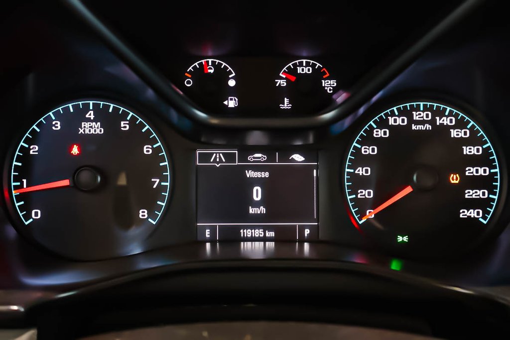 Chevrolet Colorado WT + CREW CAB + LONG BOX + 4X4 2017 à Terrebonne, Québec - 17 - w1024h768px