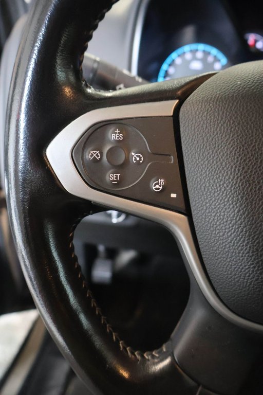 2021 Chevrolet Colorado ZR2 + 4WD + CREW CAB + SHORT BOX in Terrebonne, Quebec - 15 - w1024h768px