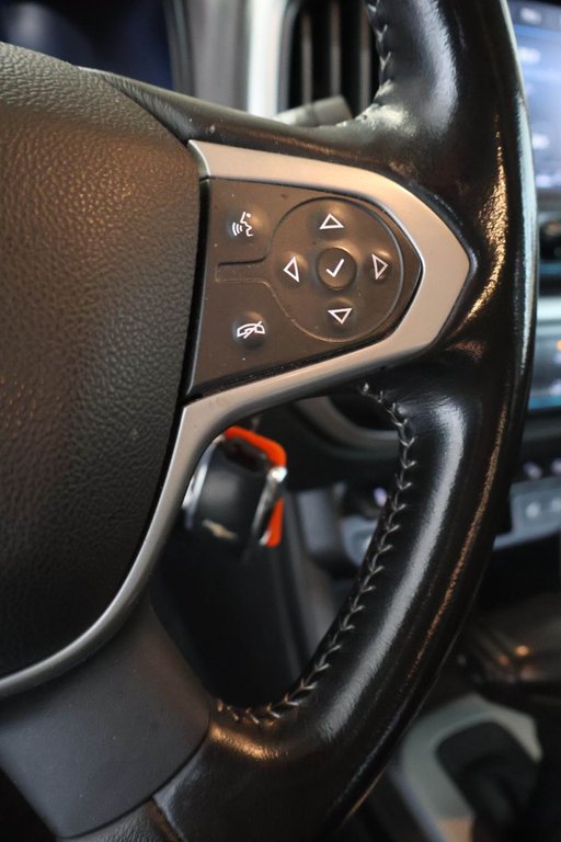 2021 Chevrolet Colorado ZR2 + 4WD + CREW CAB + SHORT BOX in Terrebonne, Quebec - 17 - w1024h768px