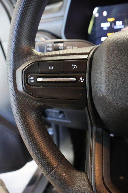 2024 Chevrolet Colorado 4WD TRAIL BOSS + CREW CAB + SWB in Terrebonne, Quebec - 15 - w1024h768px