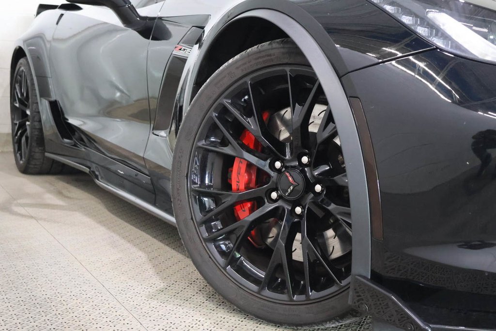 Chevrolet Corvette Z06 1LZ  + V8 6.2L + RWD + TOIT TARGA 2019 à Terrebonne, Québec - 9 - w1024h768px