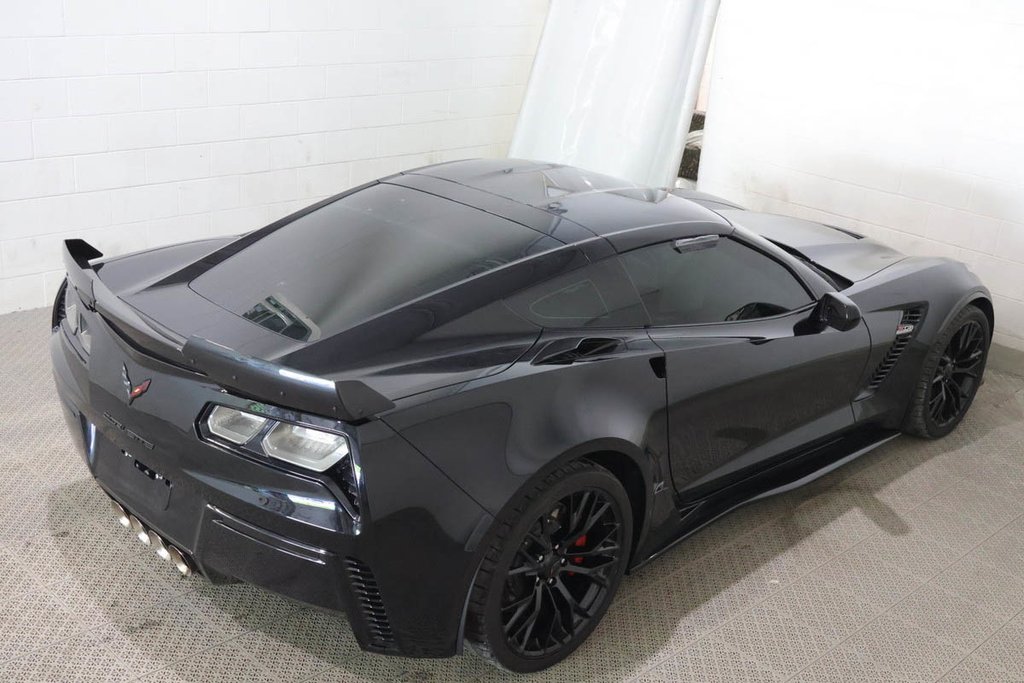 Chevrolet Corvette Z06 1LZ  + V8 6.2L + RWD + TOIT TARGA 2019 à Terrebonne, Québec - 7 - w1024h768px