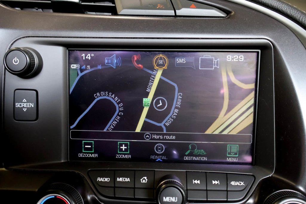 Chevrolet Corvette GRAND SPORT 2LT + MANUELLE + CONVERTIBLE + RWD 2019 à Terrebonne, Québec - 26 - w1024h768px