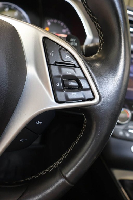 Chevrolet Corvette GRAND SPORT 2LT + MANUELLE + CONVERTIBLE + RWD 2019 à Terrebonne, Québec - 19 - w1024h768px
