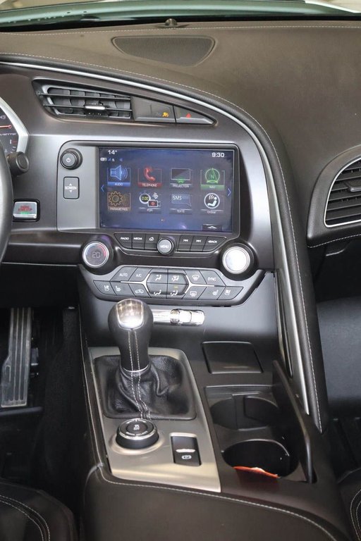 Chevrolet Corvette GRAND SPORT 2LT + MANUELLE + CONVERTIBLE + RWD 2019 à Terrebonne, Québec - 23 - w1024h768px