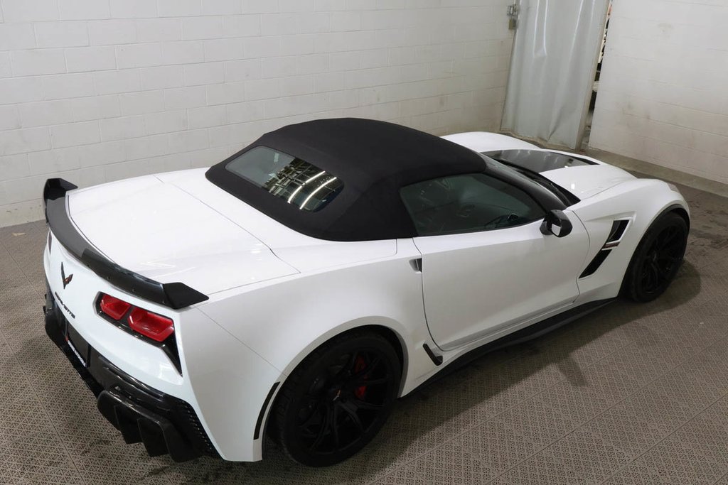 Chevrolet Corvette GRAND SPORT 2LT + MANUELLE + CONVERTIBLE + RWD 2019 à Terrebonne, Québec - 10 - w1024h768px