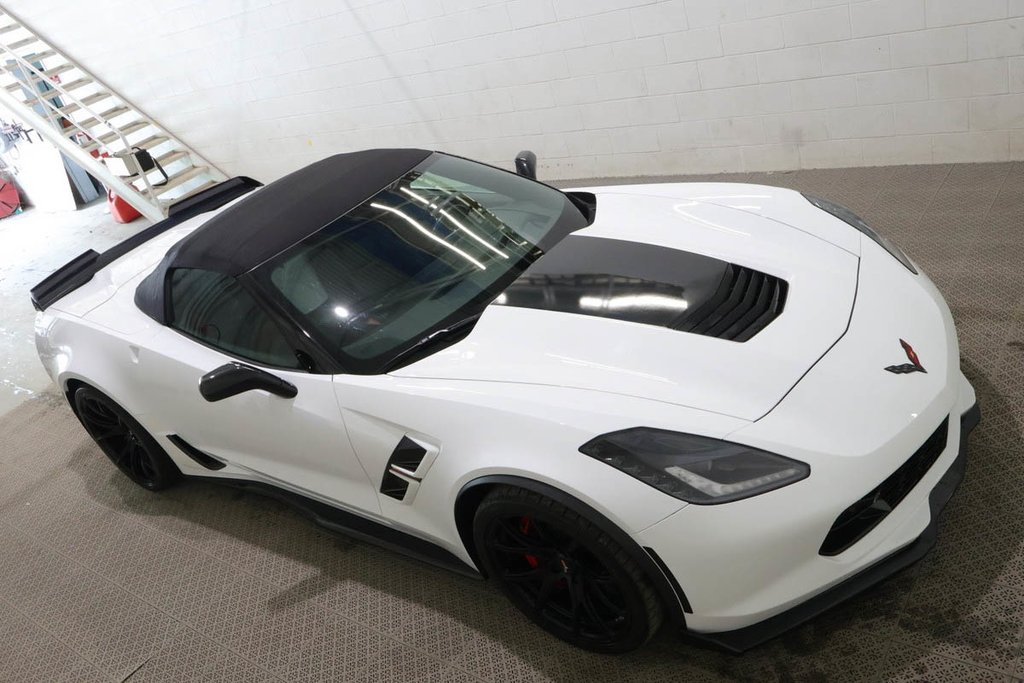 Chevrolet Corvette GRAND SPORT 2LT + MANUELLE + CONVERTIBLE + RWD 2019 à Terrebonne, Québec - 2 - w1024h768px