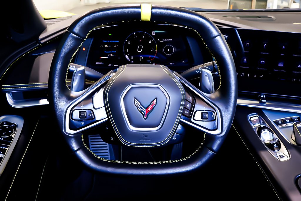 Chevrolet Corvette STINGRAY 3LT + CONVERTIBLE + V8 6.2L 2023 à Terrebonne, Québec - 17 - w1024h768px