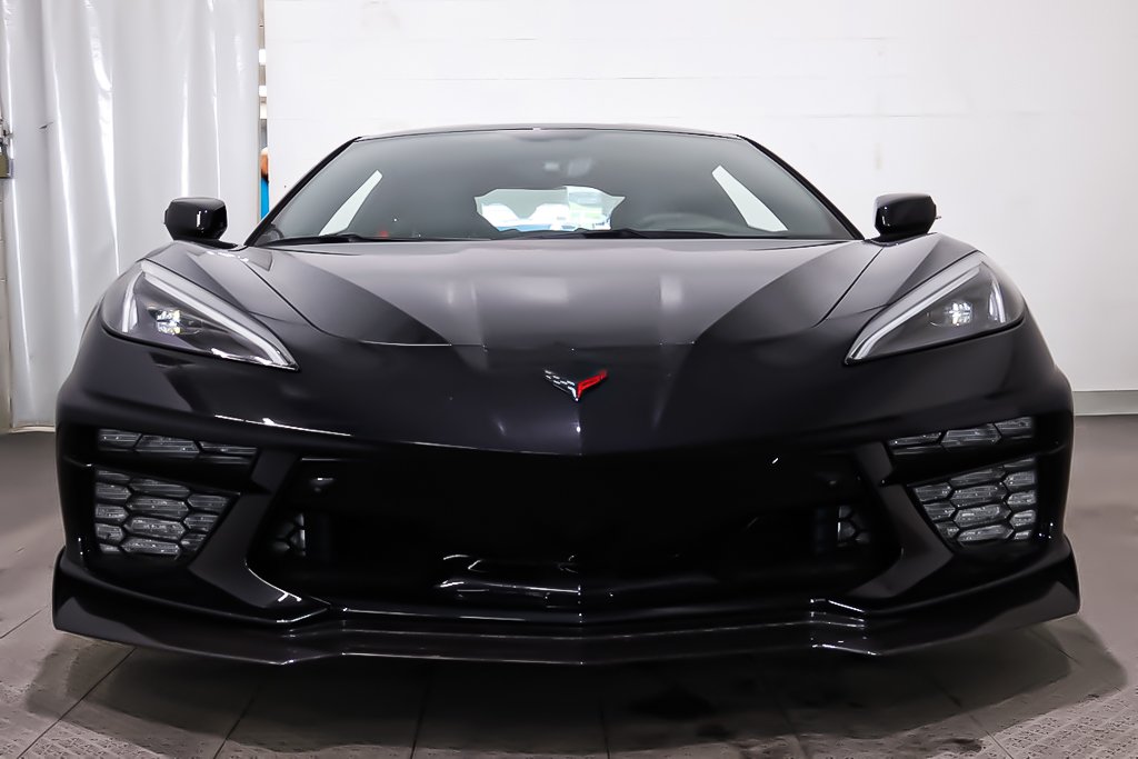 Chevrolet Corvette STINGRAY 3LT + 70E ANNIVERSAIRE + V8 6.2L 2023 à Terrebonne, Québec - 2 - w1024h768px