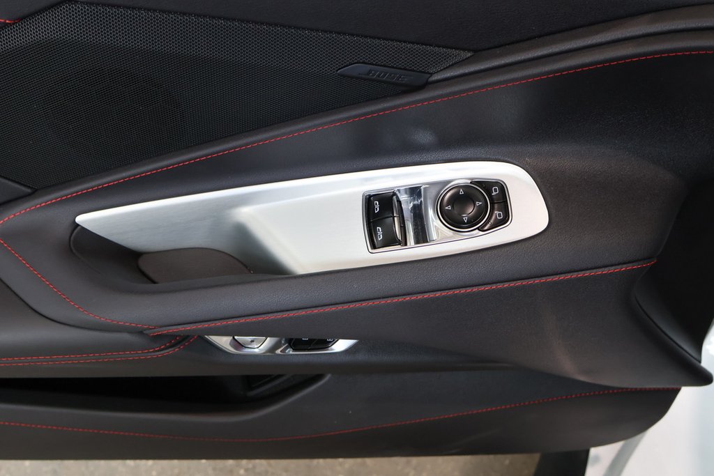 2023 Chevrolet Corvette 1LT + AUTOMATIQUE + TOIT TARGA in Terrebonne, Quebec - 26 - w1024h768px