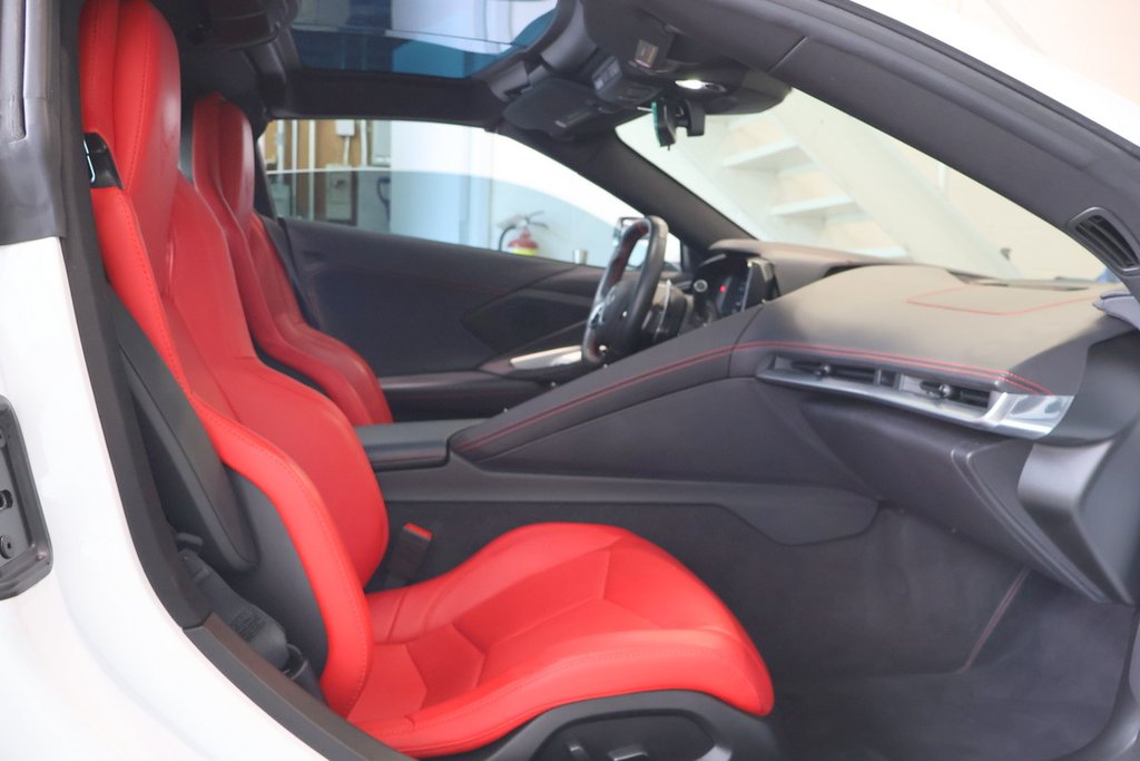 2023 Chevrolet Corvette 1LT + AUTOMATIQUE + TOIT TARGA in Terrebonne, Quebec - 24 - w1024h768px