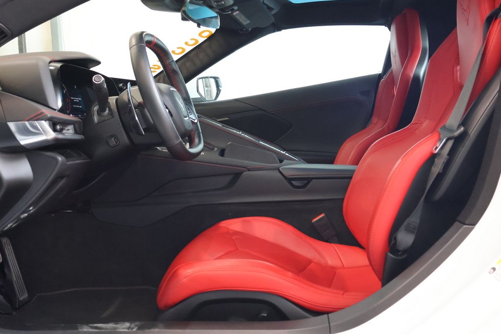 2023 Chevrolet Corvette 1LT + AUTOMATIQUE + TOIT TARGA in Terrebonne, Quebec - 10 - w1024h768px
