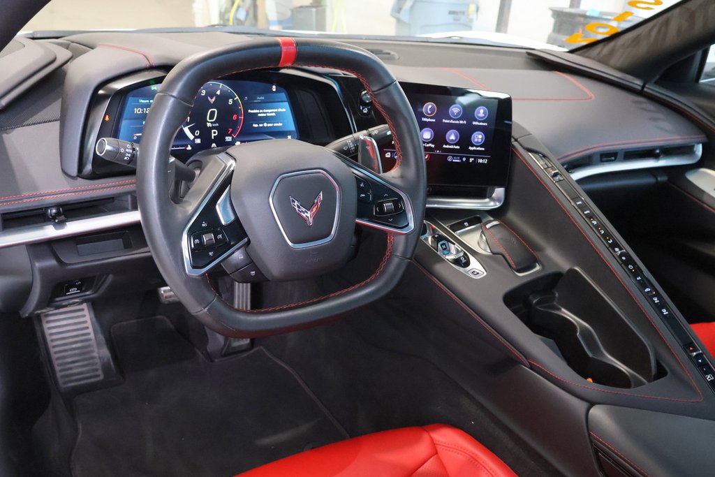 2023 Chevrolet Corvette 1LT + AUTOMATIQUE + TOIT TARGA in Terrebonne, Quebec - 14 - w1024h768px