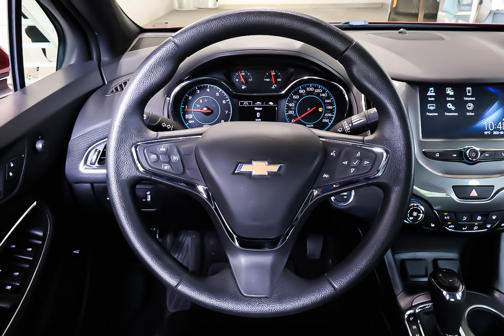 Chevrolet Cruze LT + AUTOMATIQUE + GROUPE ELECTRIQUE 2018 à Terrebonne, Québec - 14 - w1024h768px