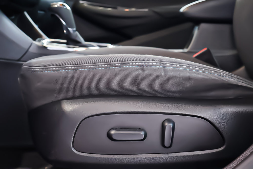 Chevrolet Cruze LT + AUTOMATIQUE + GROUPE ELECTRIQUE 2018 à Terrebonne, Québec - 11 - w1024h768px