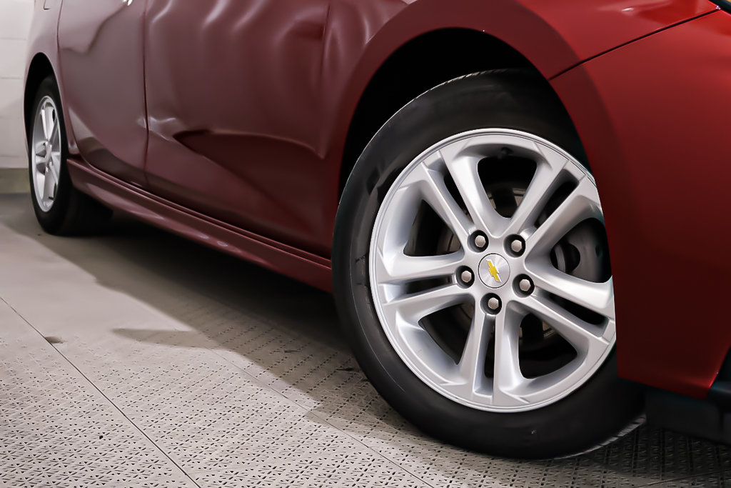 Chevrolet Cruze LT + AUTOMATIQUE + GROUPE ELECTRIQUE 2018 à Terrebonne, Québec - 9 - w1024h768px