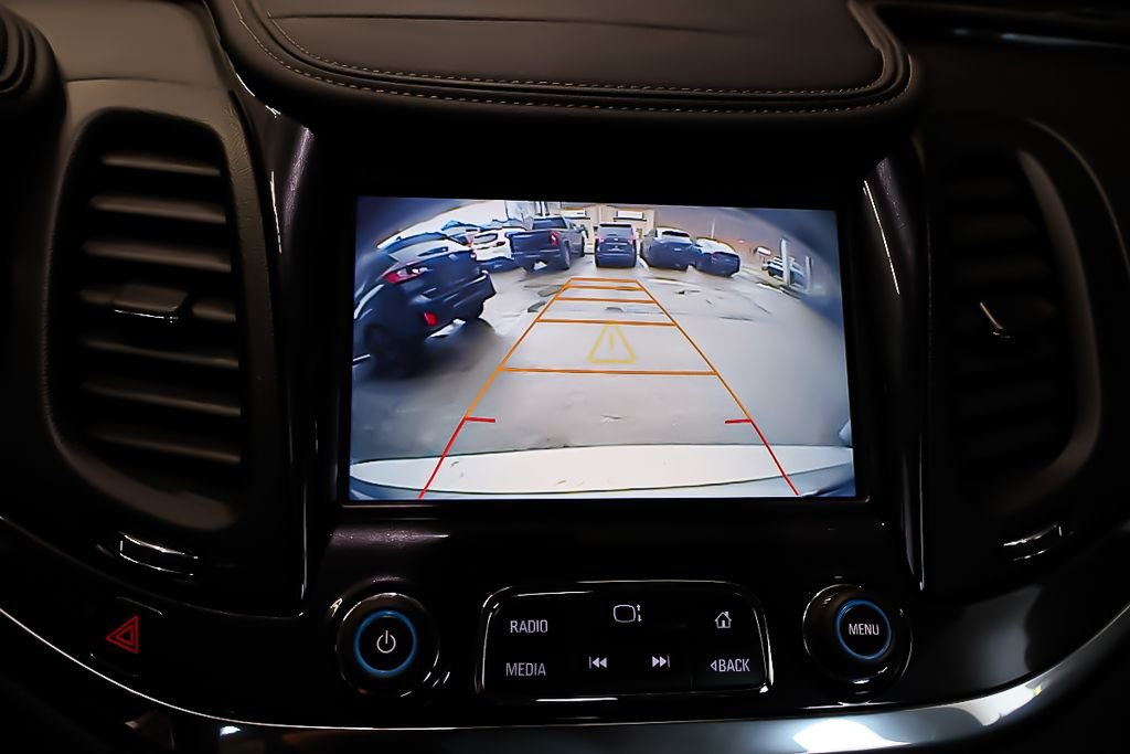 Chevrolet Impala LT + CLIMATISEUR + CAMERA DE RECUL + ECRAN TACTILE 2017 à Terrebonne, Québec - 16 - w1024h768px