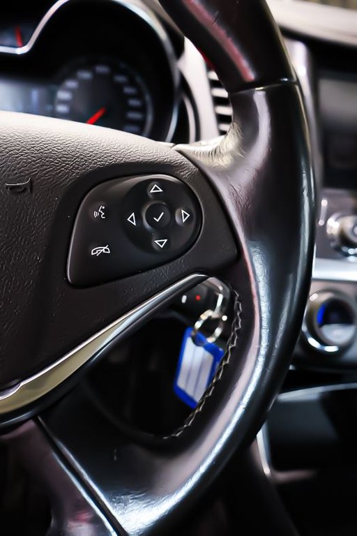 Chevrolet Impala LT + CLIMATISEUR + CAMERA DE RECUL + ECRAN TACTILE 2017 à Terrebonne, Québec - 13 - w1024h768px