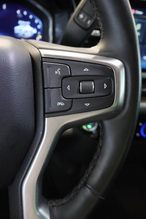 2025 Chevrolet SILVERADO 1500 CREW 1LT + 4RM + SWB + V8 5.3L in Terrebonne, Quebec - 17 - w1024h768px