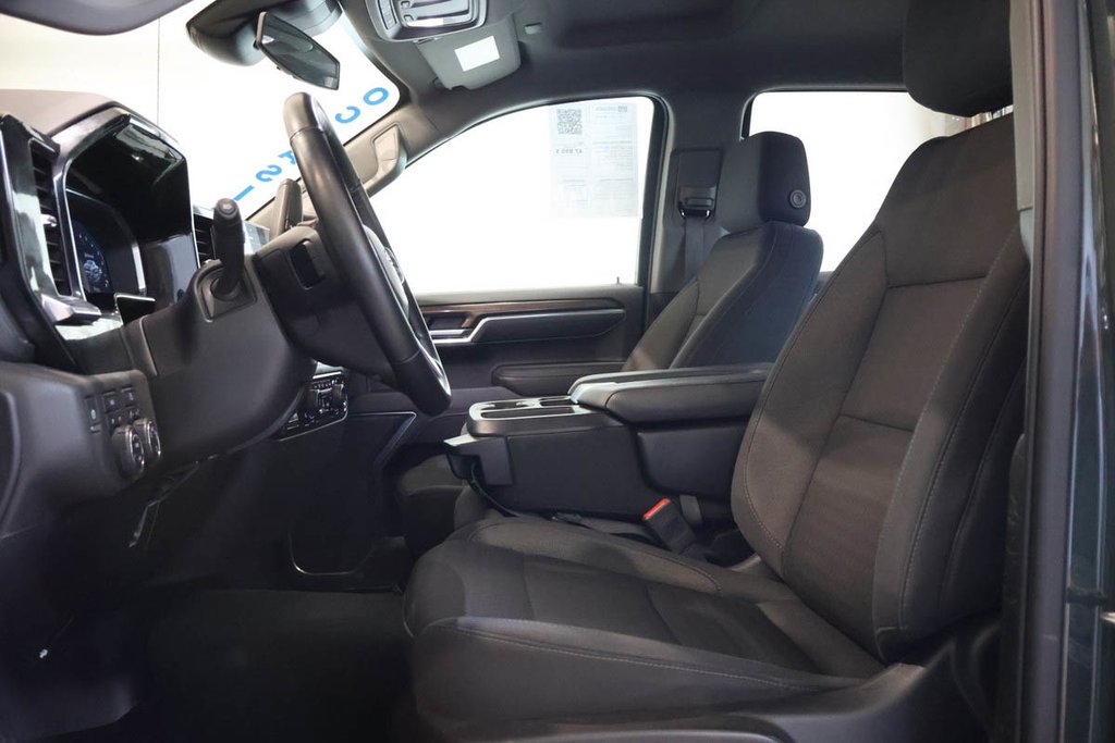 2025 Chevrolet SILVERADO 1500 CREW 1LT + 4RM + SWB + V8 5.3L in Terrebonne, Quebec - 10 - w1024h768px