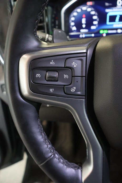 Chevrolet Silverado LT TRAILBOSS + SHORT BOX + AWD + APPARENCE NOIRE 2025 à Terrebonne, Québec - 15 - w1024h768px