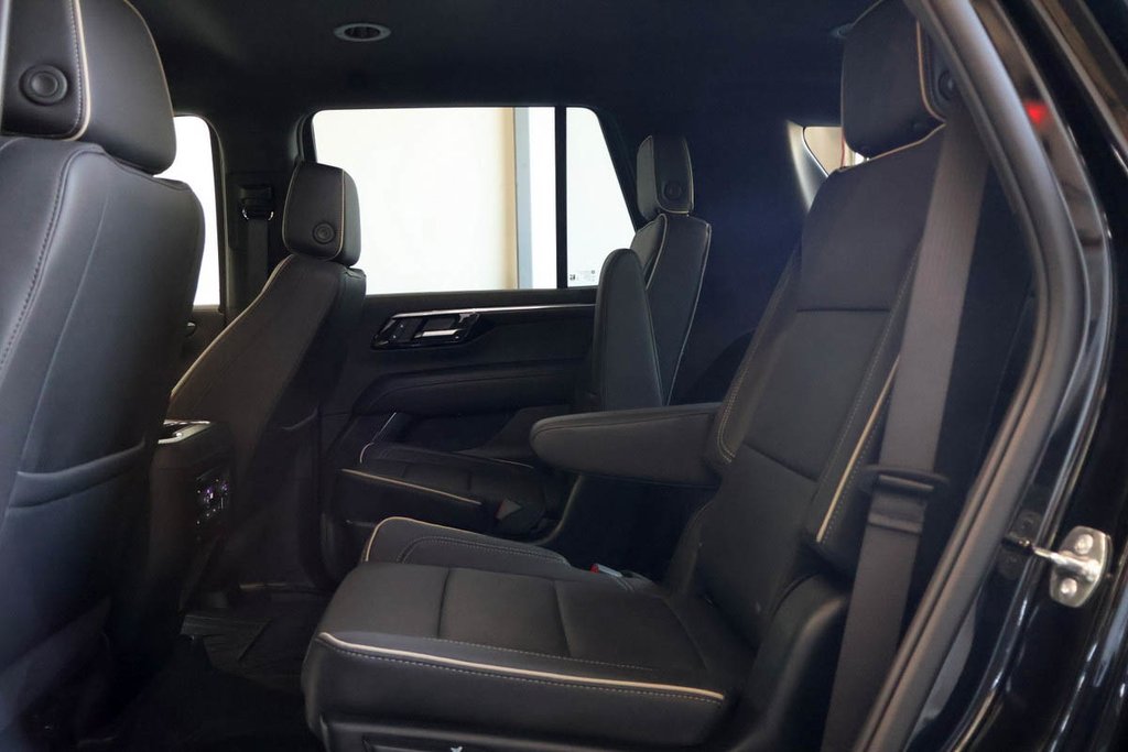 Chevrolet Tahoe PREMIER + 4X4 + ATTACHE-REMORQUE 2025 à Terrebonne, Québec - 30 - w1024h768px