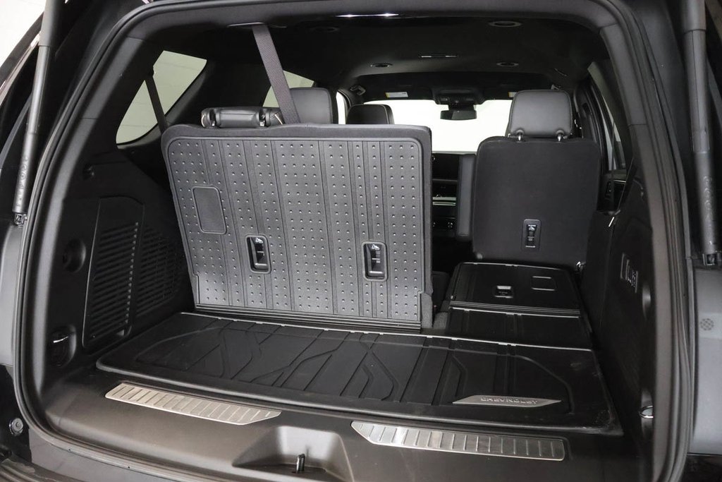 Chevrolet Tahoe PREMIER + 4X4 + ATTACHE-REMORQUE 2025 à Terrebonne, Québec - 9 - w1024h768px