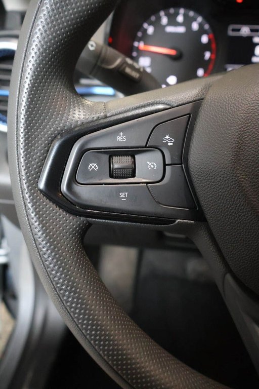 2025 Chevrolet TRAX LS + FWD + GROUPE ELECTRIQUE in Terrebonne, Quebec - 15 - w1024h768px