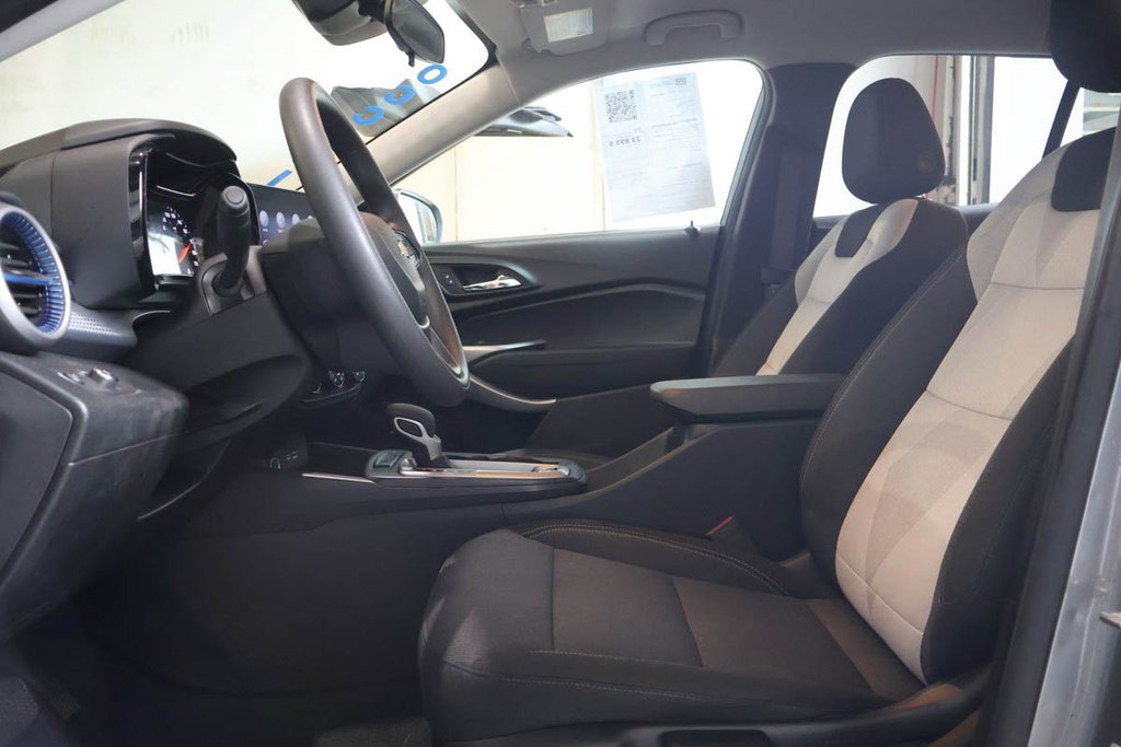 2025 Chevrolet TRAX LS + FWD + GROUPE ELECTRIQUE in Terrebonne, Quebec - 10 - w1024h768px
