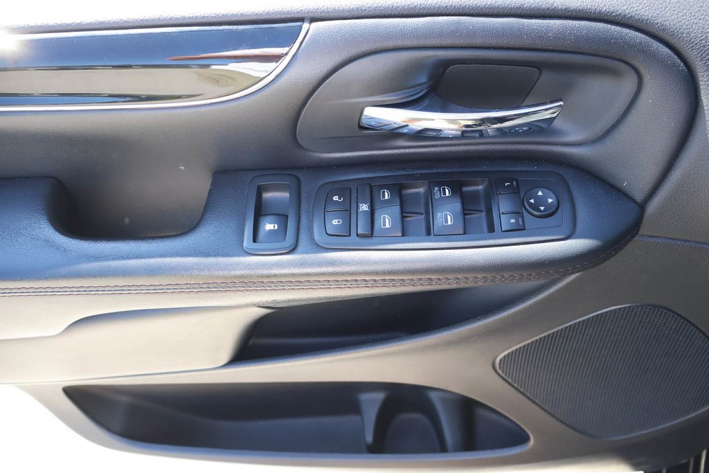 Chrysler GRAND CARAVAN PREMIUM PLUS + STOW N GO + 7 PASSAGERS 2020 à Terrebonne, Québec - 25 - w1024h768px