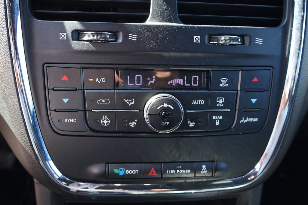 Chrysler GRAND CARAVAN PREMIUM PLUS + STOW N GO + 7 PASSAGERS 2020 à Terrebonne, Québec - 22 - w1024h768px